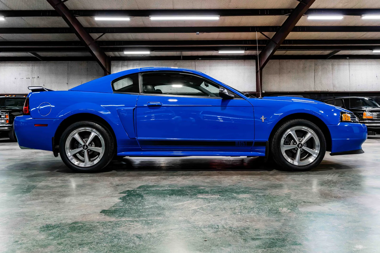 2003-Ford-Mustang-Azure Blue-1FAFP42R53F345198-38.jpg